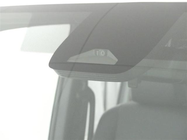 ヴォクシー ハイブリッドS-Z フルセグ メモリーナビ DVD再生 バックカメラ 衝突被害軽減システム ETC 両側電動スライド LEDヘッドランプ 乗車定員7人 3列シート ワンオーナー(9枚目)