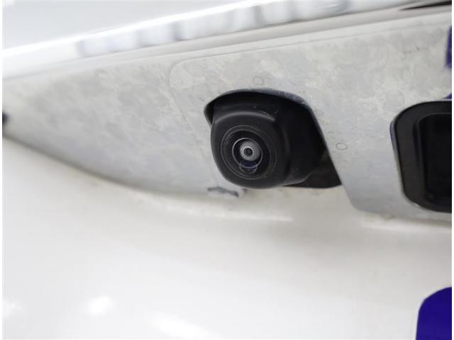 ノア Ｓｉ　フルセグ　メモリーナビ　ＤＶＤ再生　バックカメラ　衝突被害軽減システム　ＥＴＣ　ドラレコ　両側電動スライド　ＬＥＤヘッドランプ　ウオークスルー　乗車定員７人　３列シート　ワンオーナー　フルエアロ（8枚目）