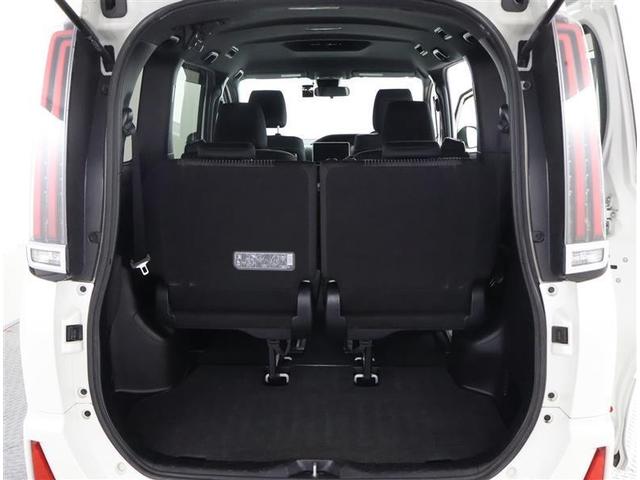 ノア Ｓｉ　フルセグ　メモリーナビ　ＤＶＤ再生　バックカメラ　衝突被害軽減システム　ＥＴＣ　ドラレコ　両側電動スライド　ＬＥＤヘッドランプ　ウオークスルー　乗車定員７人　３列シート　ワンオーナー　フルエアロ（16枚目）