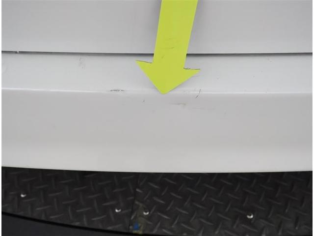 ノア Ｓｉ　フルセグ　メモリーナビ　ＤＶＤ再生　バックカメラ　衝突被害軽減システム　ＥＴＣ　ドラレコ　両側電動スライド　ＬＥＤヘッドランプ　ウオークスルー　乗車定員７人　３列シート　ワンオーナー　フルエアロ（24枚目）