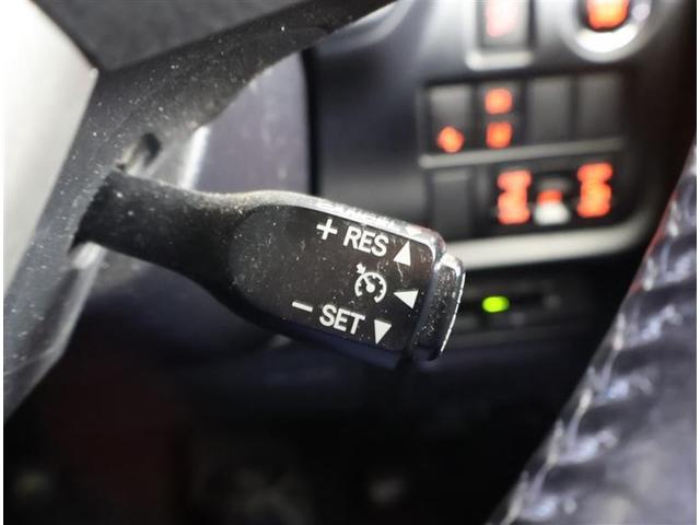 ノア Ｓｉ　フルセグ　メモリーナビ　ＤＶＤ再生　バックカメラ　衝突被害軽減システム　ＥＴＣ　ドラレコ　両側電動スライド　ＬＥＤヘッドランプ　ウオークスルー　乗車定員７人　３列シート　ワンオーナー　フルエアロ（29枚目）