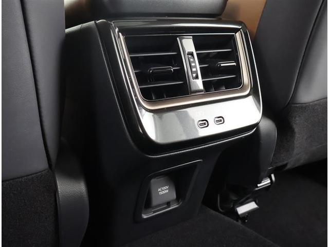 クラウンエステート Ｚ　革シート　サンルーフ　４ＷＤ　フルセグ　メモリーナビ　バックカメラ　衝突被害軽減システム　ＥＴＣ　ドラレコ　ＬＥＤヘッドランプ　ワンオーナー（13枚目）