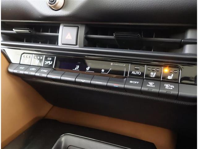 クラウンエステート Ｚ　革シート　サンルーフ　４ＷＤ　フルセグ　メモリーナビ　バックカメラ　衝突被害軽減システム　ＥＴＣ　ドラレコ　ＬＥＤヘッドランプ　ワンオーナー（22枚目）