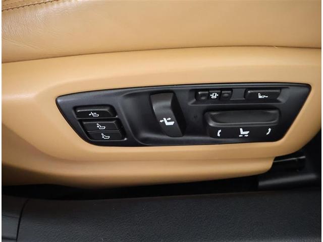 �p���[�V�[�g���ځB�����Ȓ�������y�ɂł��A�œK�ȃ|�W�V�����ŉ^�]���邱�Ƃ��\�ł��B