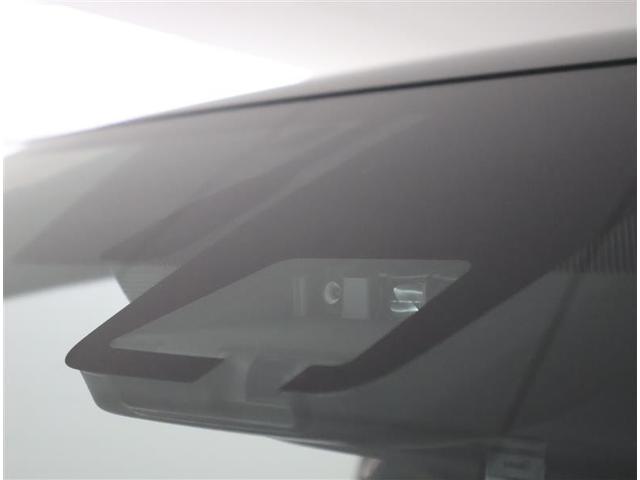 ノア ハイブリッドG フルセグ メモリーナビ DVD再生 後席モニター バックカメラ 衝突被害軽減システム ETC 両側電動スライド LEDヘッドランプ 乗車定員7人 3列シート ワンオーナー(8枚目)