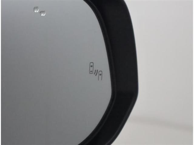 ノア Ｓ－Ｚ　フルセグ　メモリーナビ　ＤＶＤ再生　後席モニター　バックカメラ　衝突被害軽減システム　ＥＴＣ　両側電動スライド　ＬＥＤヘッドランプ　乗車定員７人　３列シート　ワンオーナー（31枚目）