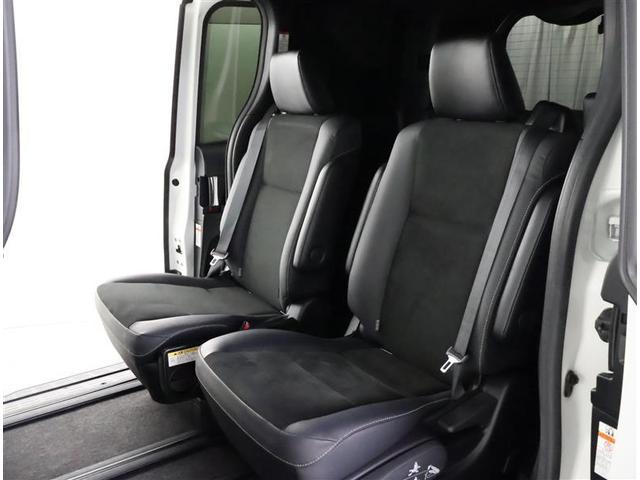 ノア ハイブリッドＳｉ　ダブルバイビーＩＩＩ　フルセグ　メモリーナビ　ＤＶＤ再生　後席モニター　バックカメラ　衝突被害軽減システム　ＥＴＣ　ドラレコ　両側電動スライド　ＬＥＤヘッドランプ　乗車定員７人　３列シート　ワンオーナー　フルエアロ（13枚目）