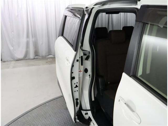 シエンタ ハイブリッドＧ　フルセグ　メモリーナビ　ＤＶＤ再生　バックカメラ　衝突被害軽減システム　ＥＴＣ　両側電動スライド　ＬＥＤヘッドランプ　乗車定員７人　３列シート（12枚目）