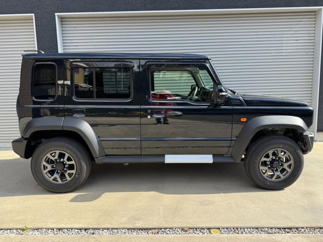 ジムニーノマド FC 登録済未使用車 衝突被害軽減システム レーダークルーズ コーナーセンサー スマートキー LEDヘッド オートハイビーム 車線逸脱警報 オートライト オートエアコン 純正15インチアルミ(5枚目)