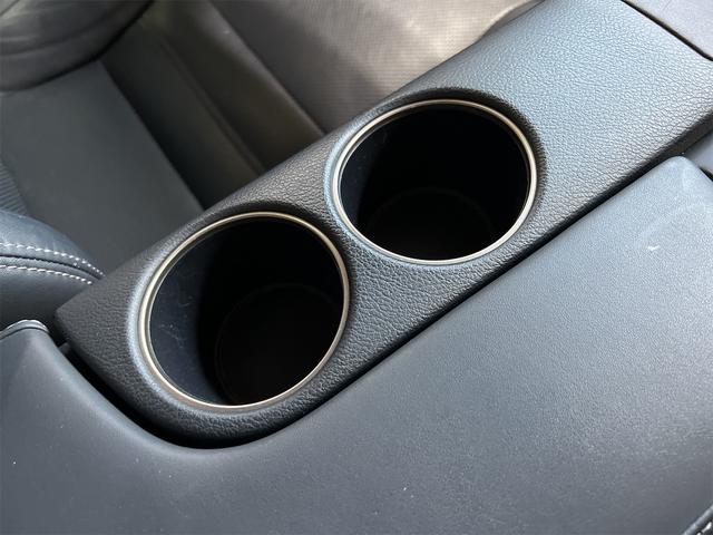 300h/VerL/コーナーセンサー/LEDヘッドライト/電動格納ミラー/BSM/パワーシート/シートヒーター/シートエアコン/ダブルエアコン/オートライト/バックカメラ/レーダークルーズコントロール(35枚目)