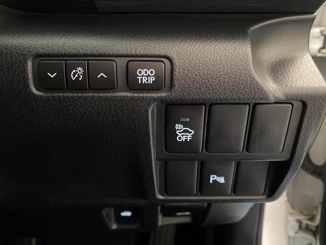 300h/クルーズコントロール/コーナーセンサー/シートヒーター/パワーシート/Bluetooth/バックカメラ/オートライト/ETC/純正HDDナビ/フルセグ/フロントフォグランプ(31枚目)