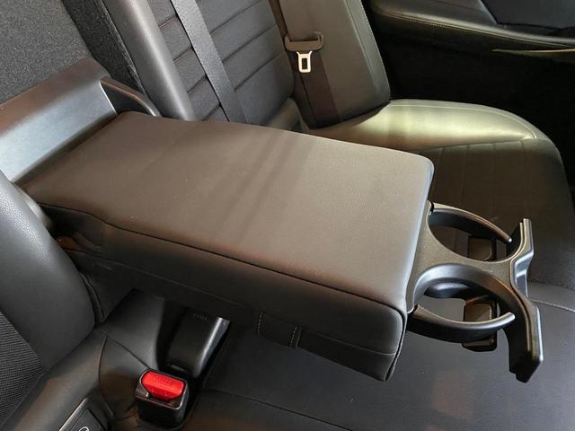 300h/クルーズコントロール/コーナーセンサー/シートヒーター/パワーシート/Bluetooth/バックカメラ/オートライト/ETC/純正HDDナビ/フルセグ/フロントフォグランプ(47枚目)