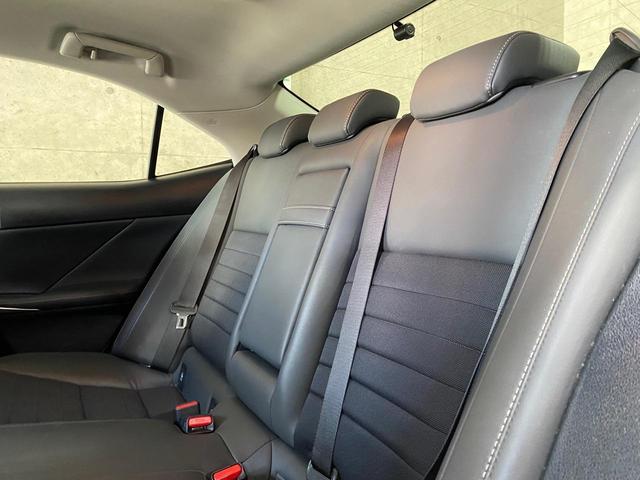 300h/クルーズコントロール/コーナーセンサー/シートヒーター/パワーシート/Bluetooth/バックカメラ/オートライト/ETC/純正HDDナビ/フルセグ/フロントフォグランプ(53枚目)