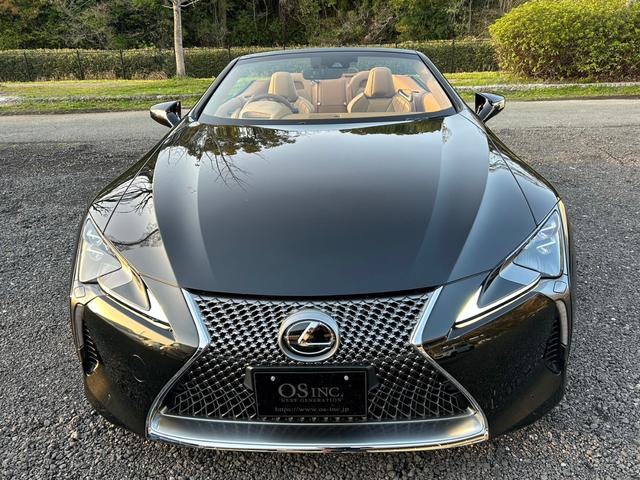 ＬＣ ５００　コンバーチブル　／レーダークルーズ／レーンキープアシスト／ＨＵＤ／ＢＳＭ／コーナーセンサー／電動格納ミラー／電動リアゲート／レザーシート／プッシュスタート／シートメモリー／ＥＴＣ／バックカメラ／Ｂｌｕｅｔｏｏｔｈ（12枚目）