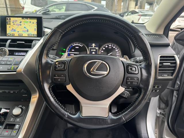 ＮＸ ３００ｈ　ＶｅｒＬ　／ＰＣＳ／レーダークルーズ／ＨＵＤ／ＢＳＭ／コーナーセンサー／アラウンドビューモニタ／シートヒータ／シートエアコン／電動リアゲート／パワーシート／ＢＬＫレザー／ＥＴＣ／バックカメラ／Ｂｌｕｅｔｏｏｔｈ（35枚目）