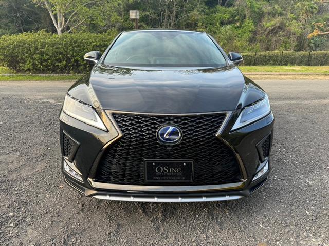 ＲＸ ４５０ｈ　Ｆスポーツ　／４ＷＤ／ＰＣＳ／レーダークルーズ／ＢＳＭ／ＨＵＤ／レーンキープアシスト／コーナーセンサー／アラウンドビューモニタ／シートヒーターエアコン／電動リアゲート／ＥＴＣ／バックカメラ／Ｂｌｕｅｔｏｏｔｈ（13枚目）