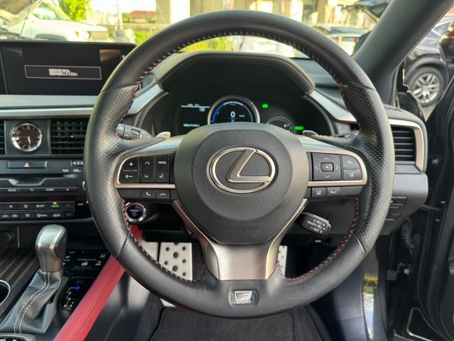 ＲＸ ４５０ｈ　Ｆスポーツ　／４ＷＤ／ＰＣＳ／レーダークルーズ／レーンキープアシスト／ＨＵＤ／サイドビューモニタ／シートヒーター・エアコン／レッドレザー／電動格納ミラー／電動リアゲート／ＥＴＣ／バックカメラ／Ｂｌｕｅｔｏｏｔｈ（35枚目）