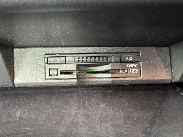 ＮＸ ３００ｈ　Ｆスポーツ　サンルーフ／衝突軽減／コーナーセンサー／レーダークルーズコントロール／シートヒーター／シートエアコン／ハンドルヒーター／パワーシート／シートメモリ／ＥＴＣ／Ｂｌｕｅｔｏｏｔｈ／電動リアゲート（79枚目）