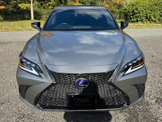 ＥＳ ３００ｈ　Ｆスポーツ　サンルーフ／衝突軽減／レーダークルーズコントロール／コーナーセンサー／シートヒーター・エアコン／パワーシート／シートメモリ／ＥＴＣ／Ｂｌｕｅｔｏｏｔｈ／バックカメラ／電動リアゲート／プッシュスタート（13枚目）