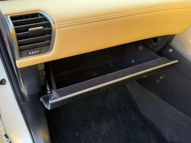 NX 200t Ipkg クルーズコントロール/コーナーセンサー/ハンドルヒーター/シートヒーター/パワーシート/シートメモリ/ETC/Bluetooth/バックカメラ/電動リアゲート/プッシュスタート/サイドビューモニター(76枚目)