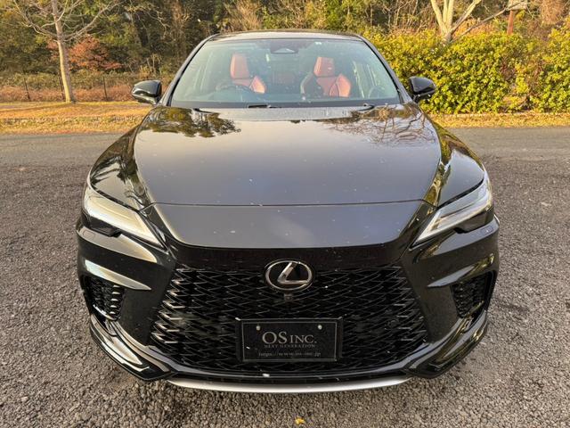 ＲＸ ５００ｈ　Ｆスポーツパフォーマンス　サンルーフ／全周囲カメラ／レーダークルーズコントロール／コーナーセンサー／ＨＵＤ／ハンドルヒーター／シートヒーター・エアコン／デジタルインナーミラー／ＥＴＣ／Ｂｌｕｅｔｏｏｔｈ／電動リアゲート（21枚目）