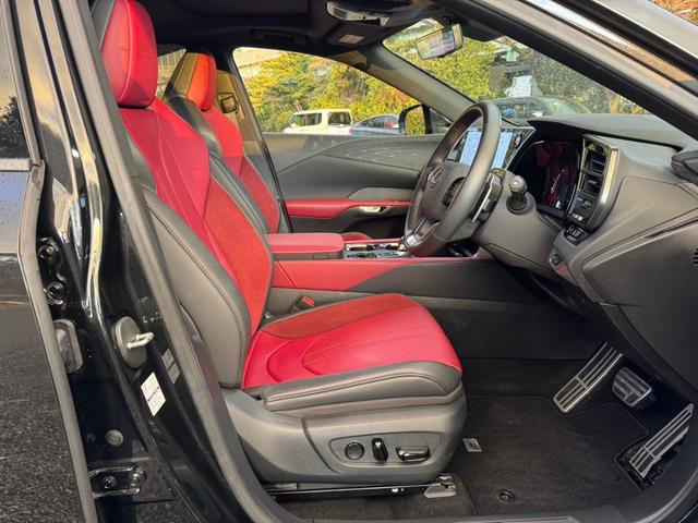 ＲＸ ５００ｈ　Ｆスポーツパフォーマンス　サンルーフ／全周囲カメラ／レーダークルーズコントロール／コーナーセンサー／ＨＵＤ／ハンドルヒーター／シートヒーター・エアコン／デジタルインナーミラー／ＥＴＣ／Ｂｌｕｅｔｏｏｔｈ／電動リアゲート（37枚目）