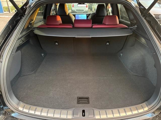 ＲＸ ５００ｈ　Ｆスポーツパフォーマンス　サンルーフ／全周囲カメラ／レーダークルーズコントロール／コーナーセンサー／ＨＵＤ／ハンドルヒーター／シートヒーター・エアコン／デジタルインナーミラー／ＥＴＣ／Ｂｌｕｅｔｏｏｔｈ／電動リアゲート（67枚目）