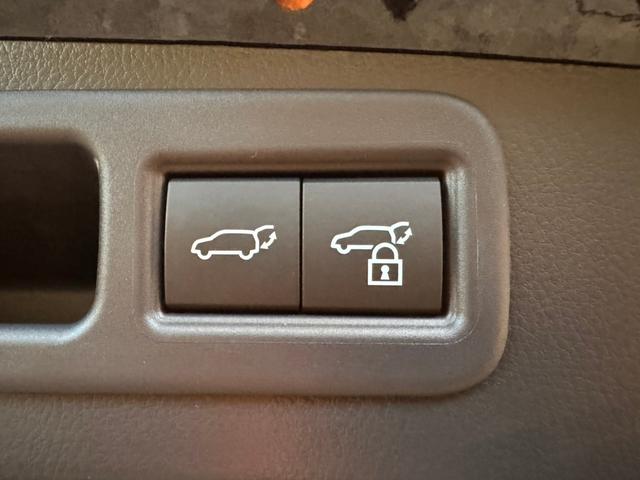 ＲＸ ５００ｈ　Ｆスポーツパフォーマンス　サンルーフ／全周囲カメラ／レーダークルーズコントロール／コーナーセンサー／ＨＵＤ／ハンドルヒーター／シートヒーター・エアコン／デジタルインナーミラー／ＥＴＣ／Ｂｌｕｅｔｏｏｔｈ／電動リアゲート（68枚目）