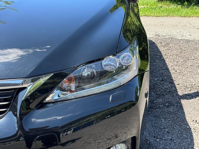 CT 200h VerC クルーズコントロール/シートヒーター/パワーシート/シートメモリ/ETC/Bluetooth/バックカメラ/電動格納ミラー/フルセグTV/プッシュスタート/HDDナビ/USB/オートライト(4枚目)