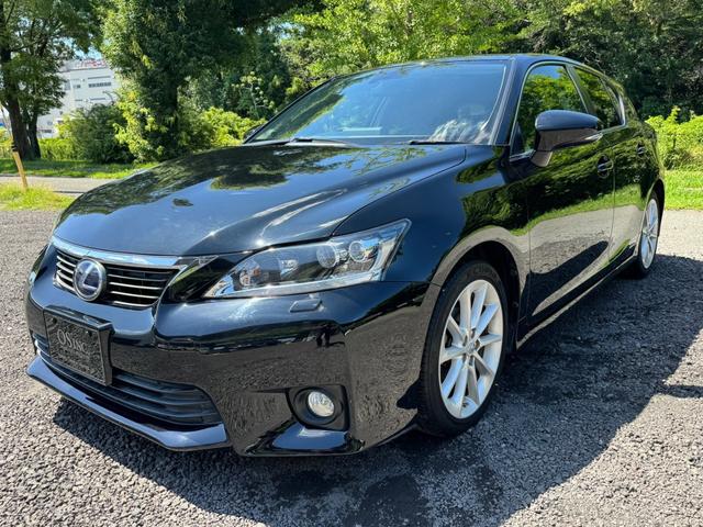 CT 200h VerC クルーズコントロール/シートヒーター/パワーシート/シートメモリ/ETC/Bluetooth/バックカメラ/電動格納ミラー/フルセグTV/プッシュスタート/HDDナビ/USB/オートライト(6枚目)