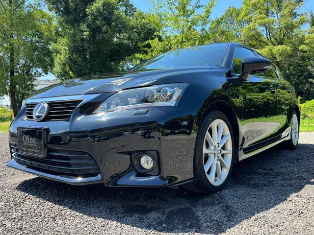 CT 200h VerC クルーズコントロール/シートヒーター/パワーシート/シートメモリ/ETC/Bluetooth/バックカメラ/電動格納ミラー/フルセグTV/プッシュスタート/HDDナビ/USB/オートライト(7枚目)