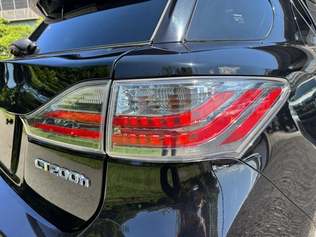 CT 200h VerC クルーズコントロール/シートヒーター/パワーシート/シートメモリ/ETC/Bluetooth/バックカメラ/電動格納ミラー/フルセグTV/プッシュスタート/HDDナビ/USB/オートライト(21枚目)