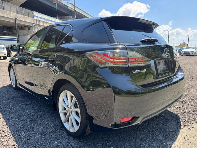 CT 200h VerC クルーズコントロール/シートヒーター/パワーシート/シートメモリ/ETC/Bluetooth/バックカメラ/電動格納ミラー/フルセグTV/プッシュスタート/HDDナビ/USB/オートライト(27枚目)