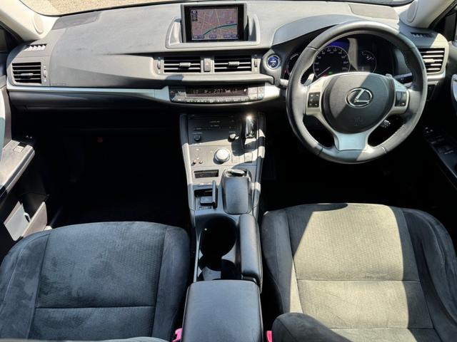 CT 200h VerC クルーズコントロール/シートヒーター/パワーシート/シートメモリ/ETC/Bluetooth/バックカメラ/電動格納ミラー/フルセグTV/プッシュスタート/HDDナビ/USB/オートライト(59枚目)