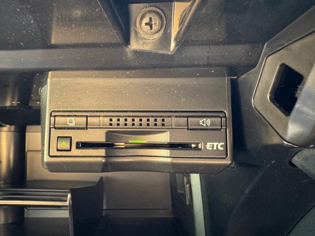 CT 200h VerC クルーズコントロール/シートヒーター/パワーシート/シートメモリ/ETC/Bluetooth/バックカメラ/電動格納ミラー/フルセグTV/プッシュスタート/HDDナビ/USB/オートライト(73枚目)