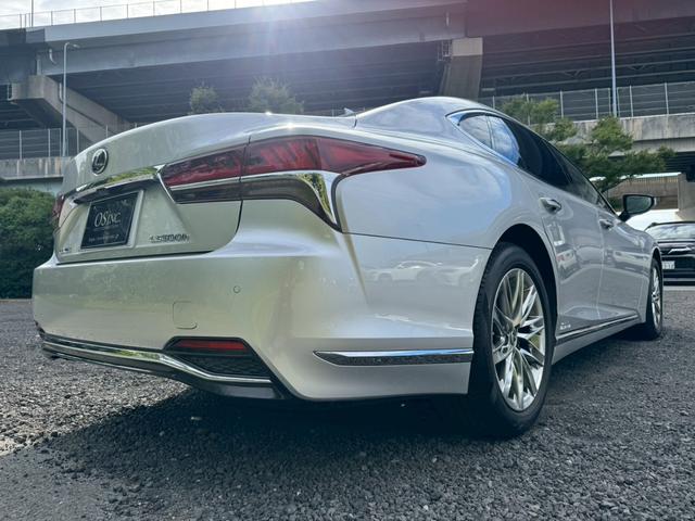 ＬＳ ５００ｈ　ＶｅｒＬ　衝突軽減／全周囲カメラ／レーダークルーズコントロール／コーナーセンサー／ＨＵＤ／ＢＳＭ／ハンドルヒーター／シートヒーター・エアコン／パワーシート／シートメモリ／ＥＴＣ／Ｂｌｕｅｔｏｏｔｈ／バックカメラ（21枚目）