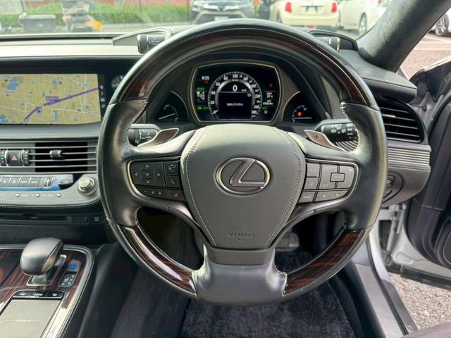 ＬＳ ５００ｈ　ＶｅｒＬ　衝突軽減／全周囲カメラ／レーダークルーズコントロール／コーナーセンサー／ＨＵＤ／ＢＳＭ／ハンドルヒーター／シートヒーター・エアコン／パワーシート／シートメモリ／ＥＴＣ／Ｂｌｕｅｔｏｏｔｈ／バックカメラ（37枚目）