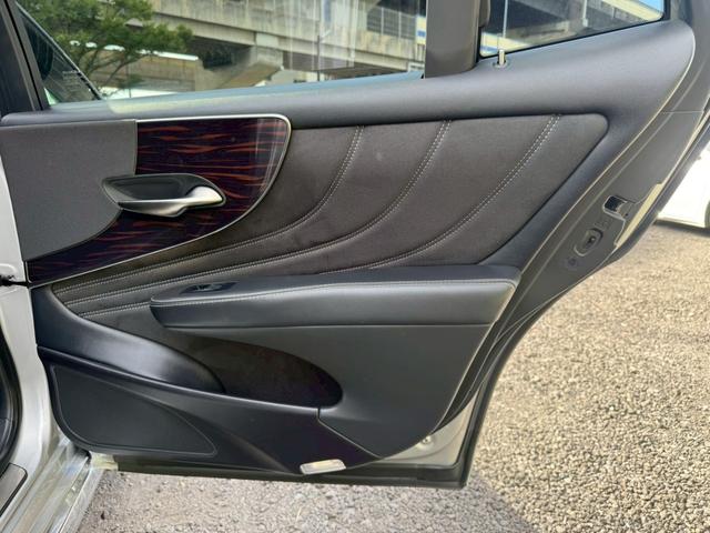 ＬＳ ５００ｈ　ＶｅｒＬ　衝突軽減／全周囲カメラ／レーダークルーズコントロール／コーナーセンサー／ＨＵＤ／ＢＳＭ／ハンドルヒーター／シートヒーター・エアコン／パワーシート／シートメモリ／ＥＴＣ／Ｂｌｕｅｔｏｏｔｈ／バックカメラ（60枚目）