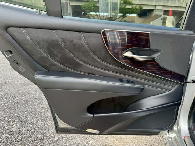 ＬＳ ５００ｈ　ＶｅｒＬ　衝突軽減／全周囲カメラ／レーダークルーズコントロール／コーナーセンサー／ＨＵＤ／ＢＳＭ／ハンドルヒーター／シートヒーター・エアコン／パワーシート／シートメモリ／ＥＴＣ／Ｂｌｕｅｔｏｏｔｈ／バックカメラ（70枚目）