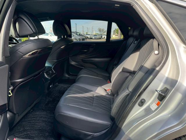 ＬＳ ５００ｈ　ＶｅｒＬ　衝突軽減／全周囲カメラ／レーダークルーズコントロール／コーナーセンサー／ＨＵＤ／ＢＳＭ／ハンドルヒーター／シートヒーター・エアコン／パワーシート／シートメモリ／ＥＴＣ／Ｂｌｕｅｔｏｏｔｈ／バックカメラ（71枚目）