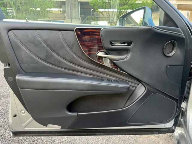 ＬＳ ５００ｈ　ＶｅｒＬ　衝突軽減／全周囲カメラ／レーダークルーズコントロール／コーナーセンサー／ＨＵＤ／ＢＳＭ／ハンドルヒーター／シートヒーター・エアコン／パワーシート／シートメモリ／ＥＴＣ／Ｂｌｕｅｔｏｏｔｈ／バックカメラ（76枚目）