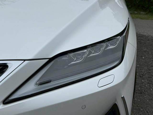 ＲＸ ４５０ｈＬ　後期／６人乗り／サンルーフ／全周囲カメラ／衝突軽減／レーダークルーズコントロール／コーナーセンサー／ＨＵＤ／ＢＳＭ／ハンドルヒーター／シートヒーター・エアコン／パワーシート／ＥＴＣ／Ｂｌｕｅｔｏｏｔｈ（4枚目）