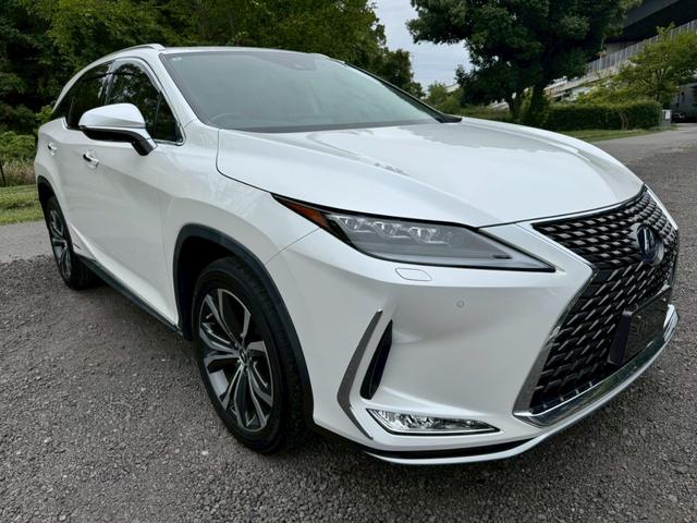 ＲＸ ４５０ｈＬ　後期／６人乗り／サンルーフ／全周囲カメラ／衝突軽減／レーダークルーズコントロール／コーナーセンサー／ＨＵＤ／ＢＳＭ／ハンドルヒーター／シートヒーター・エアコン／パワーシート／ＥＴＣ／Ｂｌｕｅｔｏｏｔｈ（14枚目）