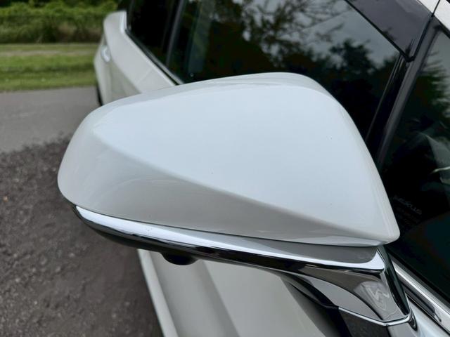 ＲＸ ４５０ｈＬ　後期／６人乗り／サンルーフ／全周囲カメラ／衝突軽減／レーダークルーズコントロール／コーナーセンサー／ＨＵＤ／ＢＳＭ／ハンドルヒーター／シートヒーター・エアコン／パワーシート／ＥＴＣ／Ｂｌｕｅｔｏｏｔｈ（17枚目）