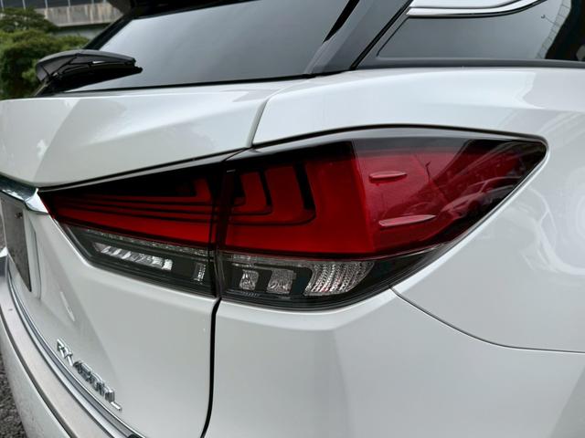 ＲＸ ４５０ｈＬ　後期／６人乗り／サンルーフ／全周囲カメラ／衝突軽減／レーダークルーズコントロール／コーナーセンサー／ＨＵＤ／ＢＳＭ／ハンドルヒーター／シートヒーター・エアコン／パワーシート／ＥＴＣ／Ｂｌｕｅｔｏｏｔｈ（21枚目）