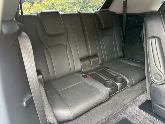 ＲＸ ４５０ｈＬ　後期／６人乗り／サンルーフ／全周囲カメラ／衝突軽減／レーダークルーズコントロール／コーナーセンサー／ＨＵＤ／ＢＳＭ／ハンドルヒーター／シートヒーター・エアコン／パワーシート／ＥＴＣ／Ｂｌｕｅｔｏｏｔｈ（67枚目）