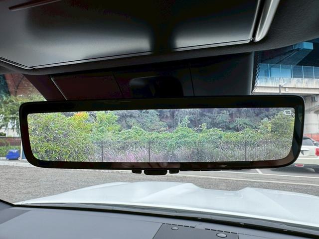 ＬＸ ６００　エグゼクティブ　モデリスタエアロ・ホイール／サンルーフ／リアモニター／マクレビ／ＨＵＤ／ＢＳＭ／デジタルインナーミラー／衝突軽減／レーダークルーズ／コーナーセンサ／全周囲カメラ／ＥＴＣ／パワーバックドア（61枚目）