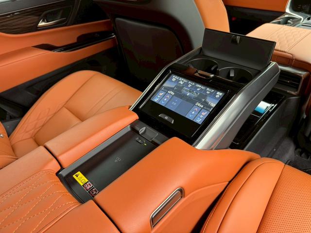 ＬＸ ６００　エグゼクティブ　モデリスタエアロ・ホイール／サンルーフ／リアモニター／マクレビ／ＨＵＤ／ＢＳＭ／デジタルインナーミラー／衝突軽減／レーダークルーズ／コーナーセンサ／全周囲カメラ／ＥＴＣ／パワーバックドア（68枚目）