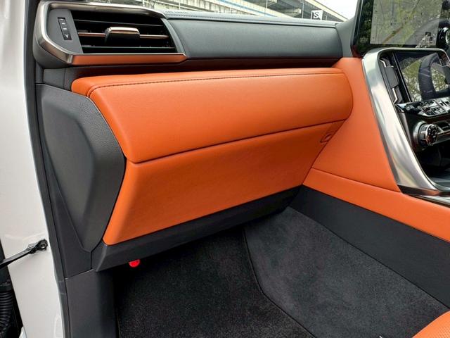ＬＸ ６００　エグゼクティブ　モデリスタエアロ・ホイール／サンルーフ／リアモニター／マクレビ／ＨＵＤ／ＢＳＭ／デジタルインナーミラー／衝突軽減／レーダークルーズ／コーナーセンサ／全周囲カメラ／ＥＴＣ／パワーバックドア（79枚目）