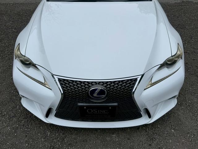ＩＳ ３００ｈ　Ｆスポーツ　サンルーフ／クルーズコントロール／コーナーセンサー／ＢＳＭ／シートヒーター・エアコン／パワーシート／シートメモリ／ＥＴＣ／Ｂｌｕｅｔｏｏｔｈ／バックカメラ／プッシュスタート／電動格納ミラー（18枚目）